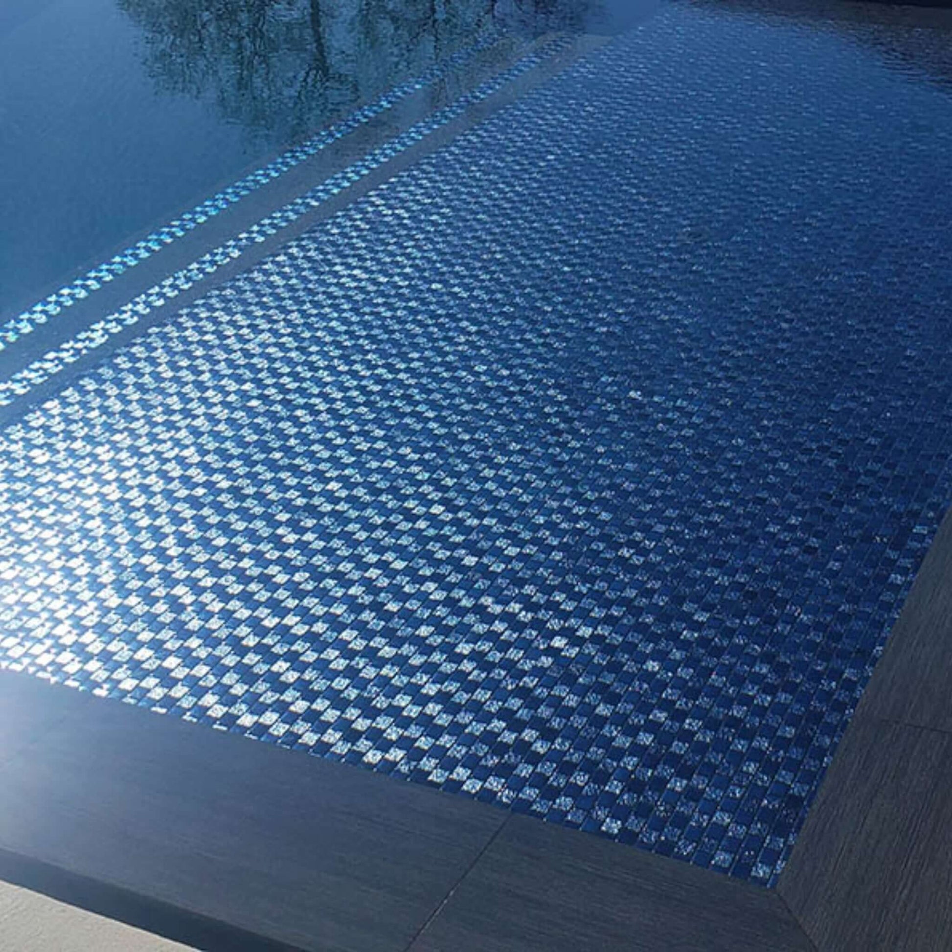 Artistry in Mosaics 1" x 1" Blue Glass Tiles pool installation, modern design, DPM, SS82323B1.