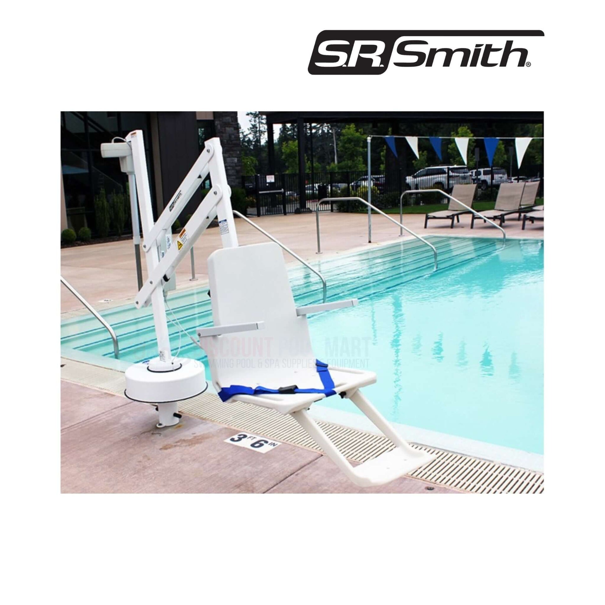 S.R. Smith Splash Pool Lift 395-0000N with arm rests by Discount Pool Mart (DPM) at a pool